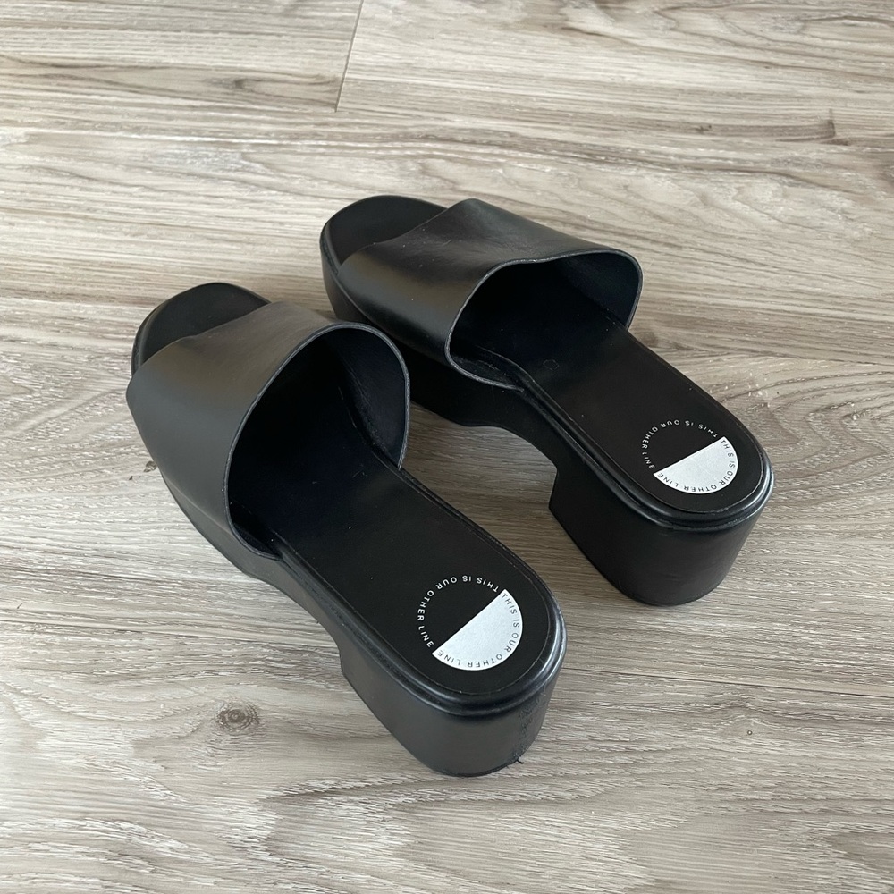 Intentionally Blank Black Platform Sandals